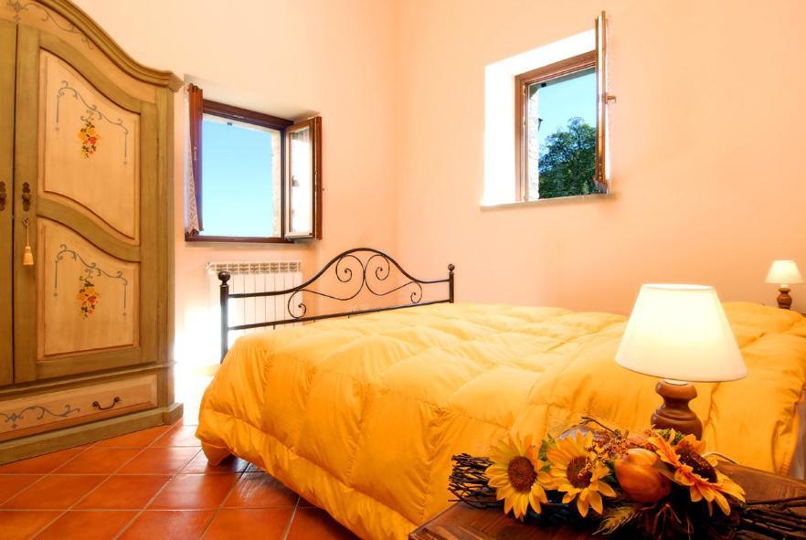 Relais Valguerriera Guest House Apecchio Bilik gambar