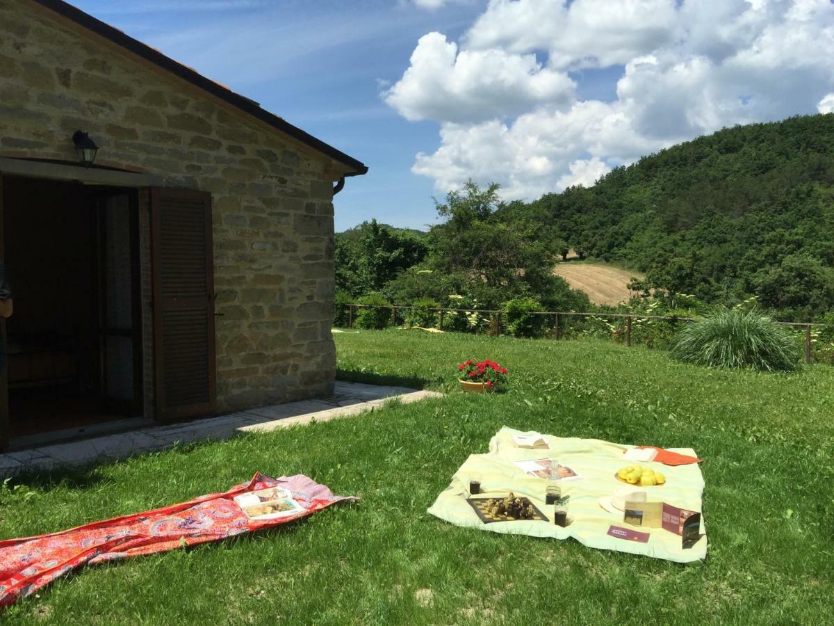 Relais Valguerriera Guest House Apecchio Luaran gambar